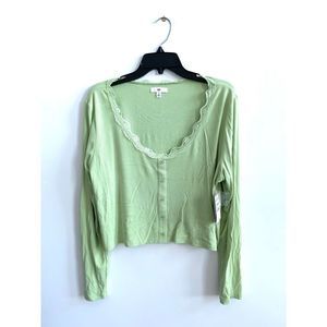 BP cropped ribbed shirt